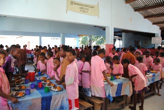 stołówka w szkole w Mampikony